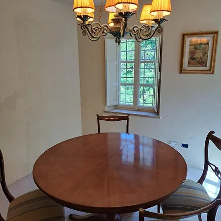 וילה Il Borgo Sulla Visona, 4 *