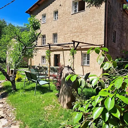 וילה Il Borgo Sulla Visona, 4